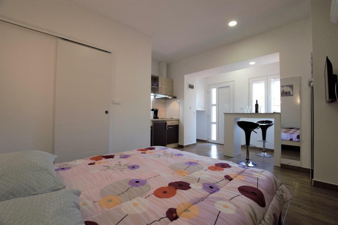 Studio Apartman Danijela Pula Zewnętrze zdjęcie