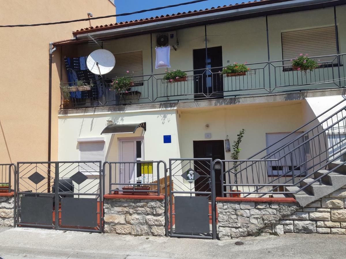Studio Apartman Danijela Pula Zewnętrze zdjęcie
